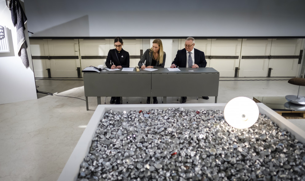 Undirritun samstarfssamnings Álklasans og tveggja kanadískra álklasa