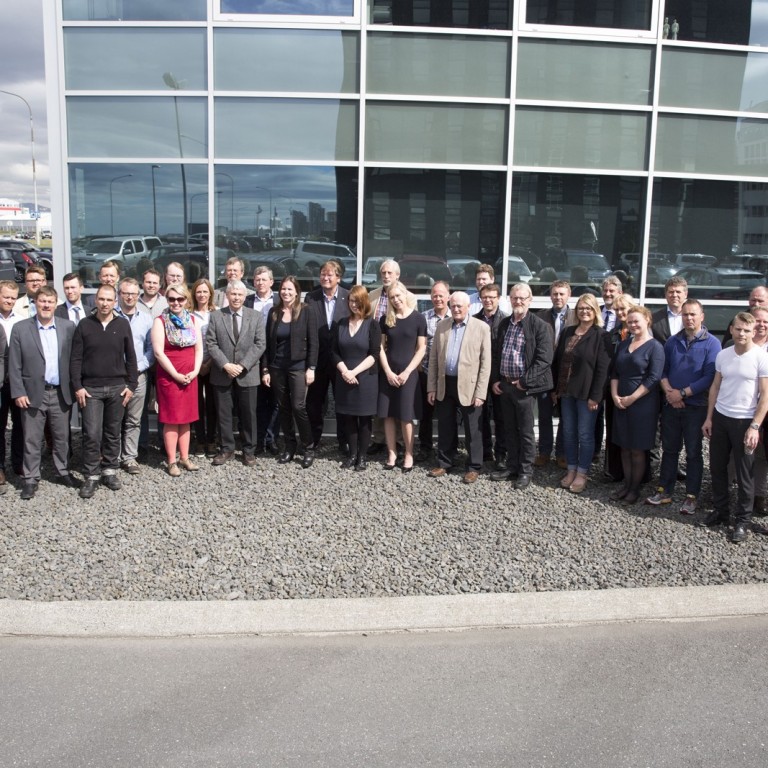 Álklasinn stofnaður